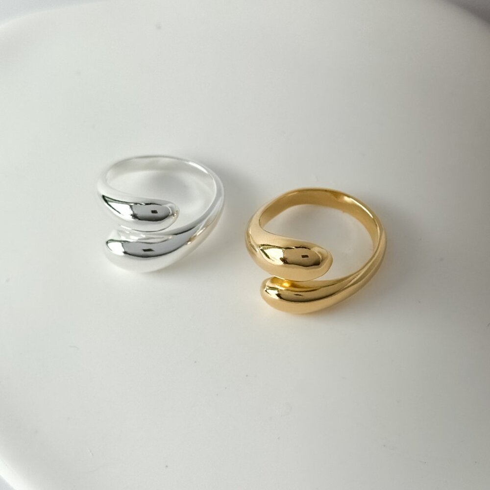 Fluid Chunky Ring Adjustable, Gold or Silver